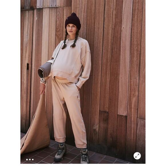 FP Movement x Hatch Maternity Intercept Sweatpants Size Medium Desert Sand Cozy - Picture 4 of 13